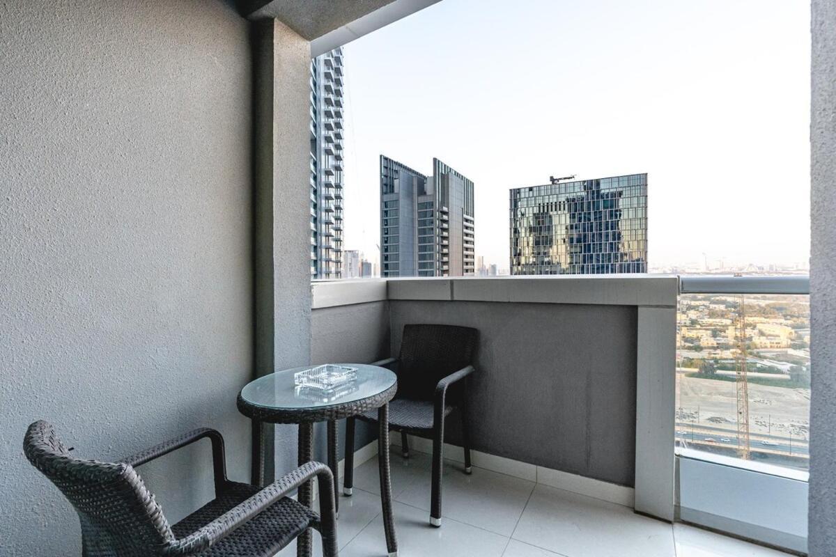 Luxe 2-br Sanctuary In Downtown With Pool And Gym Apartment Dubai