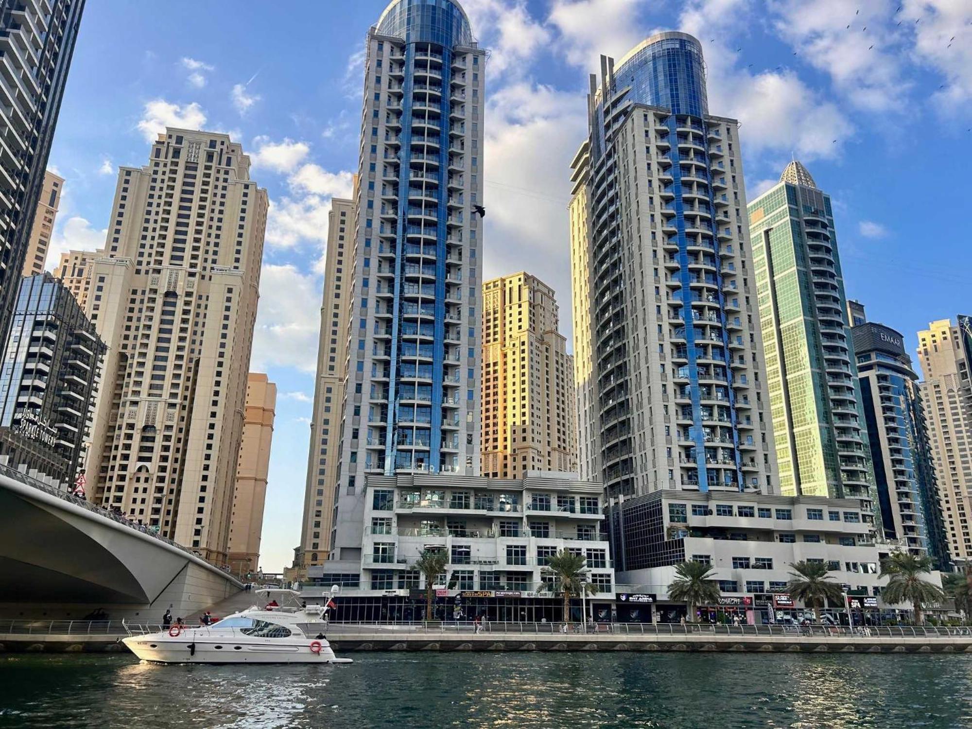 Apartment Cozy 3br With View In Marina! *