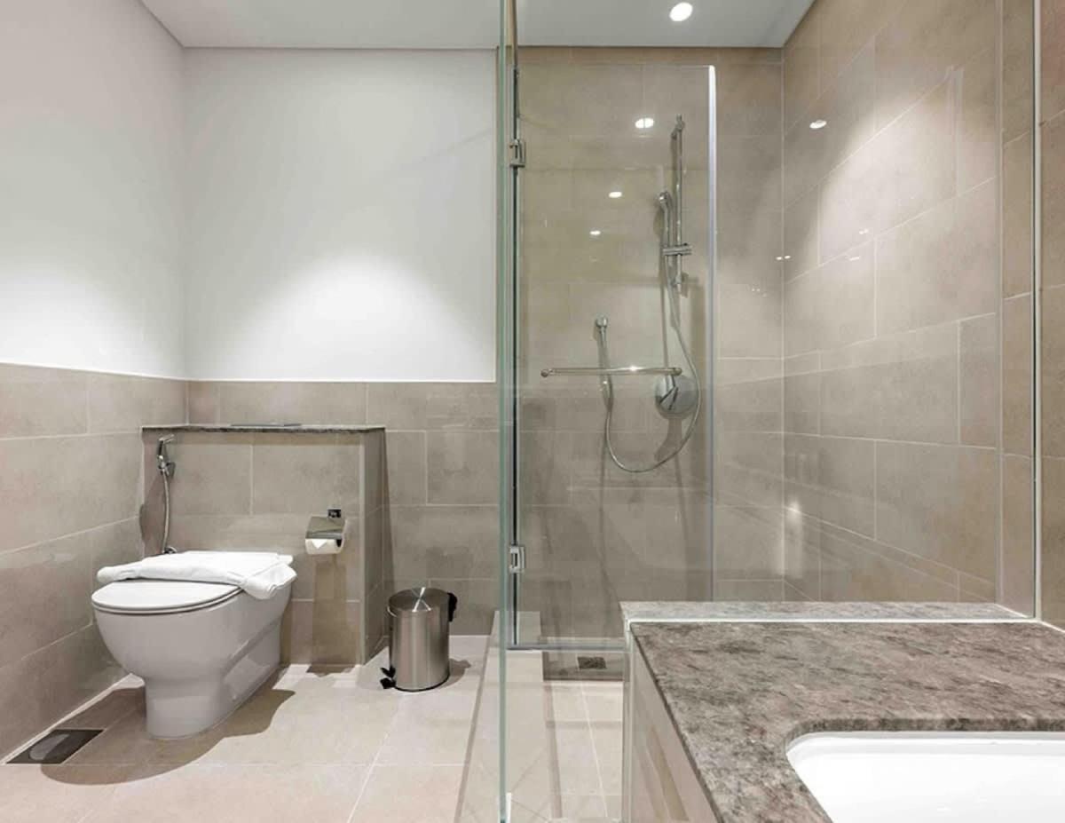 Luxurious 4br, Burj Khalifa & Full Fountain View, Downtown Apartment *