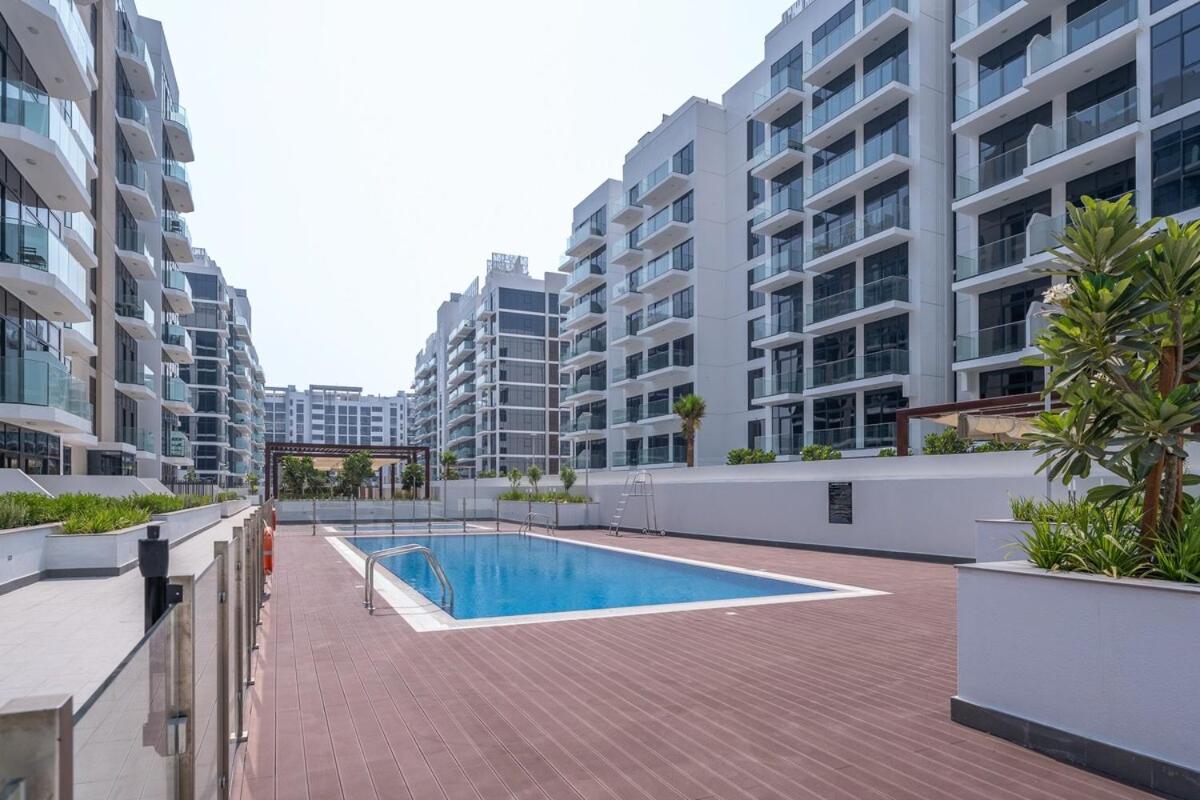 Serene At Azizi Riviera Near To Burj Khalifa