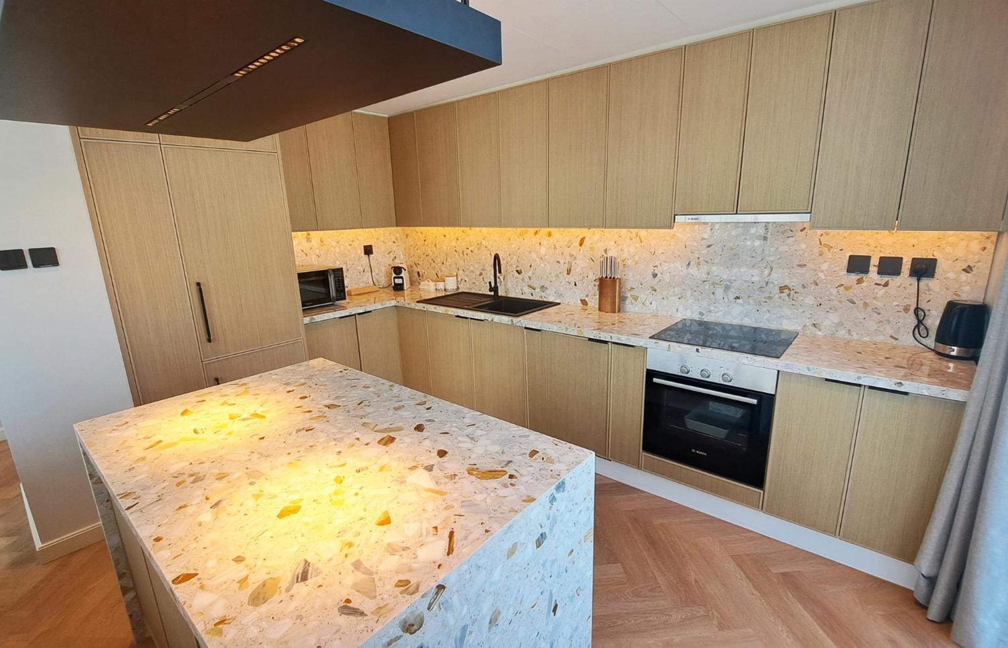 Marriott 2br Duplex Penthouse Apartment *