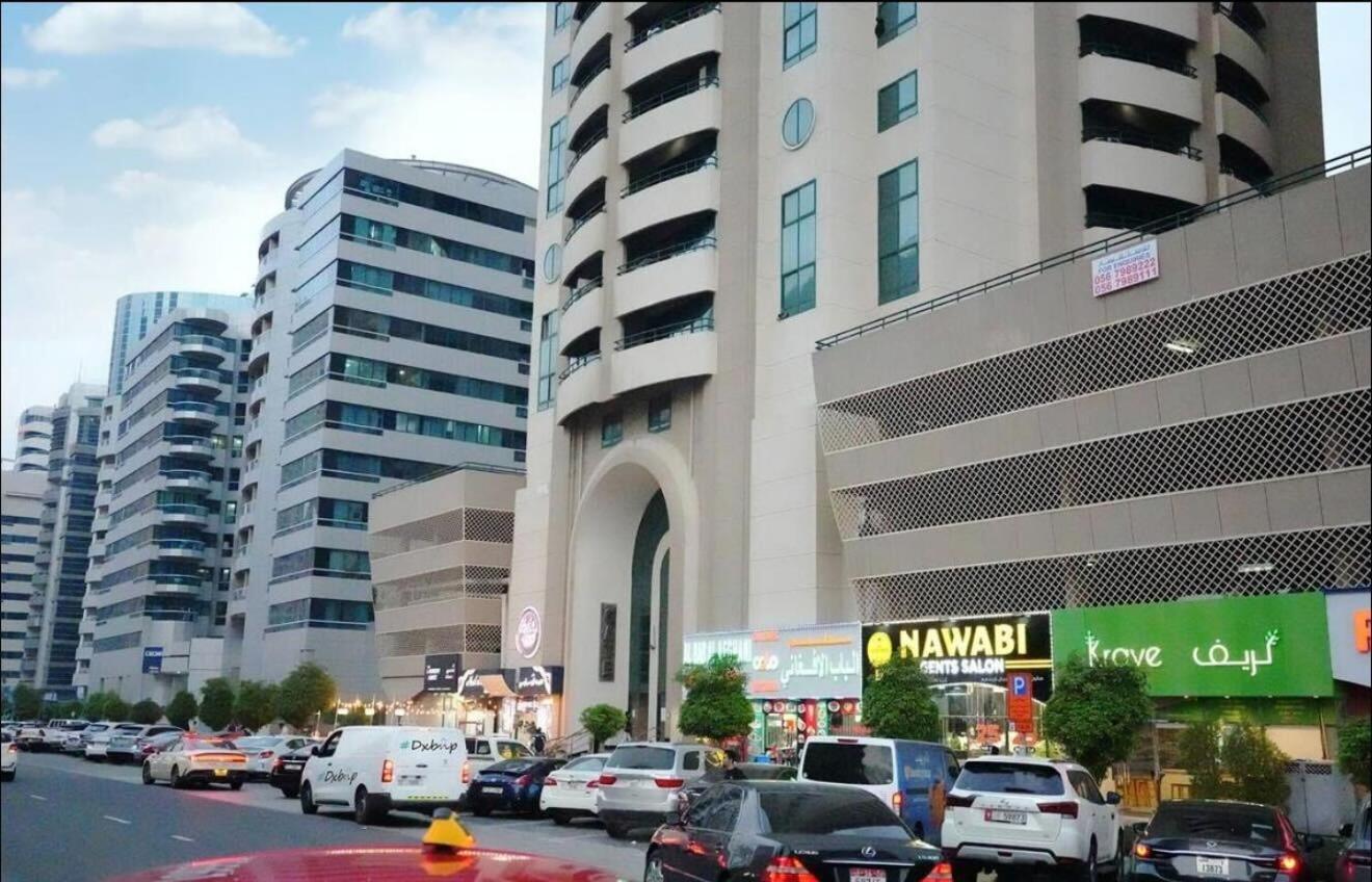 Beautiful Partition In Barsha Heights Homestay *