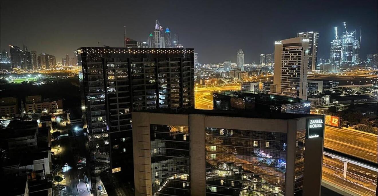 Destination Partition In Tecom Near Metro Hospedagem domiciliar Dubai