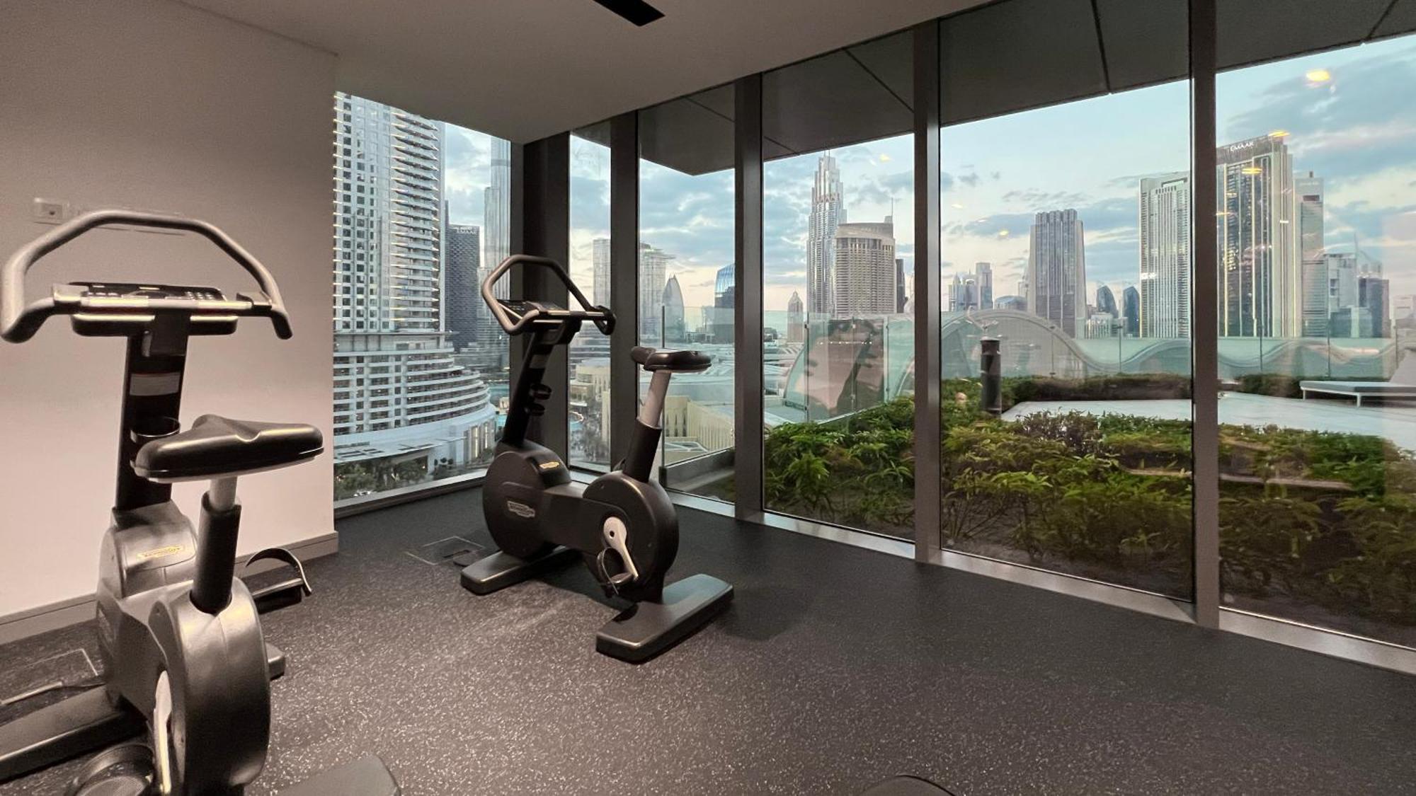 Luxe 1br With Full Burj Views And Mall Access Dubai