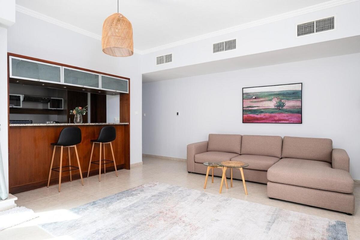 Cozy 1bd Near Jbr Apartment Dubai