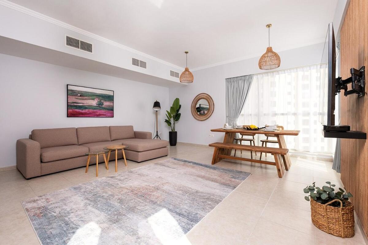 Cozy 1bd Near Jbr *
