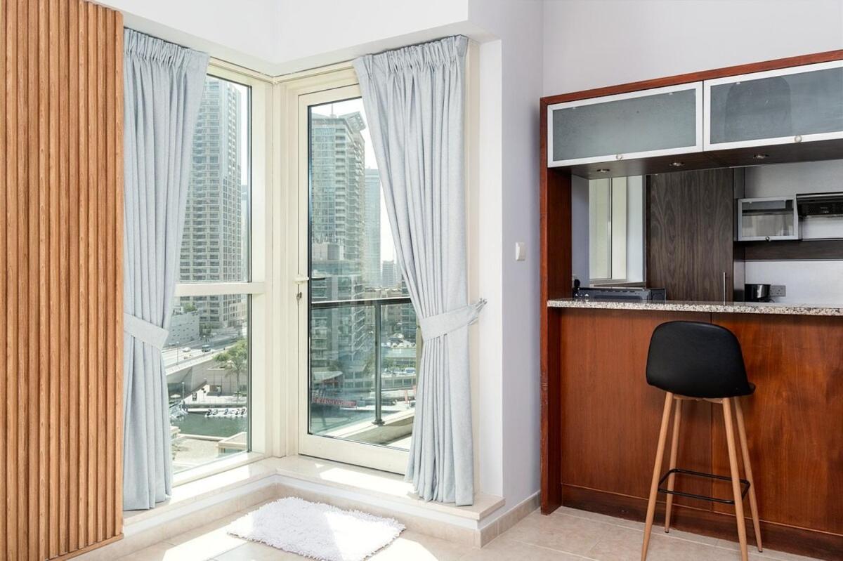 Cozy 1bd Near Jbr *