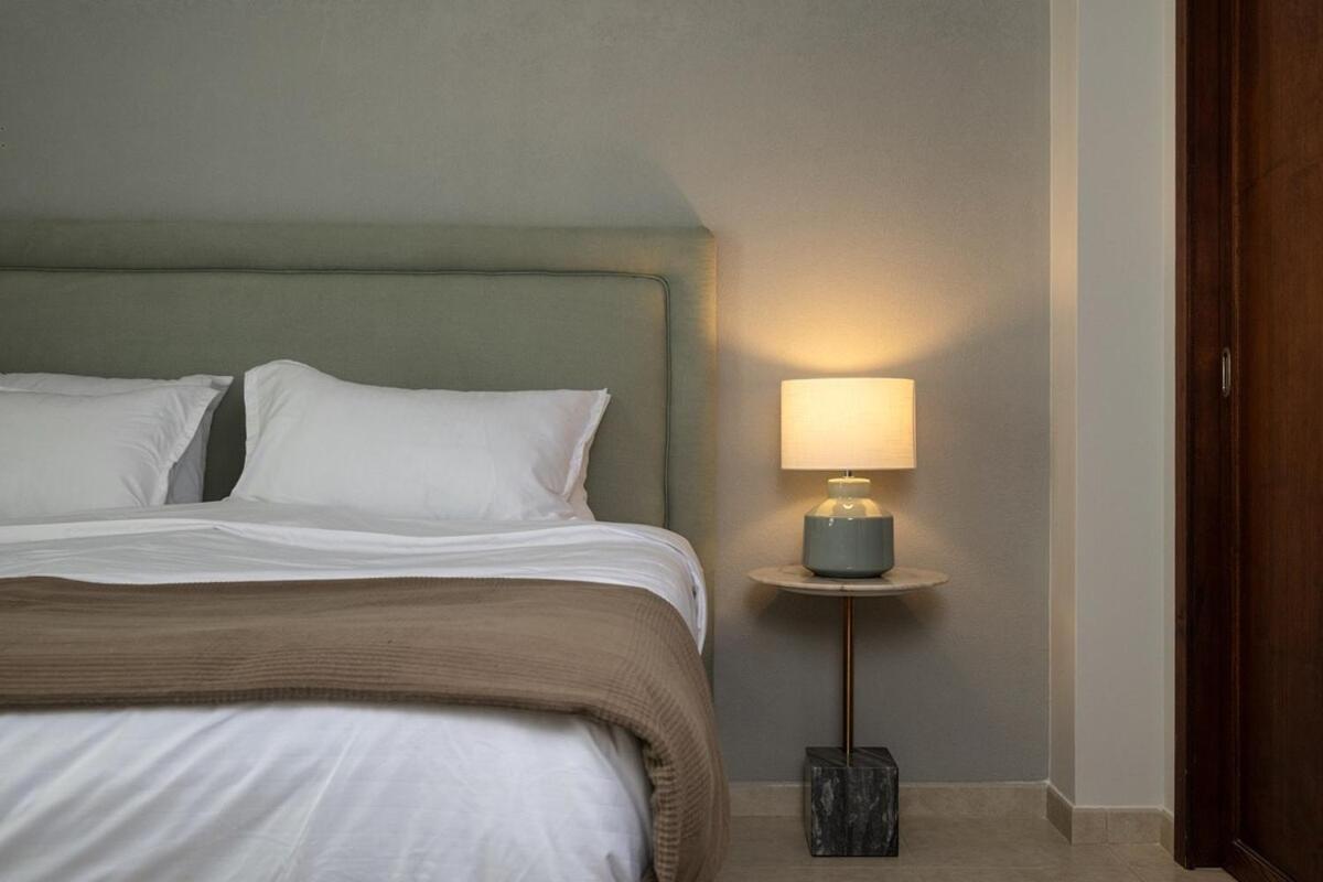 Cozy 1bd Near Jbr Apartment