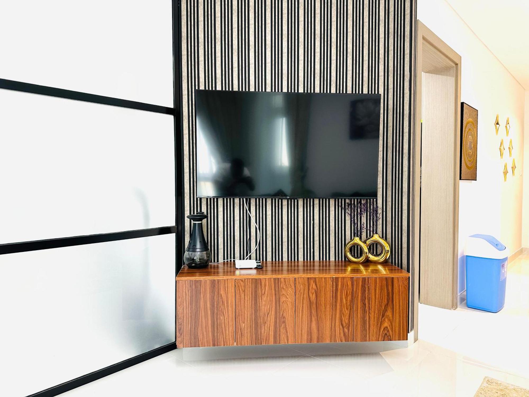 Apartment 2-bhk -modern Interior *