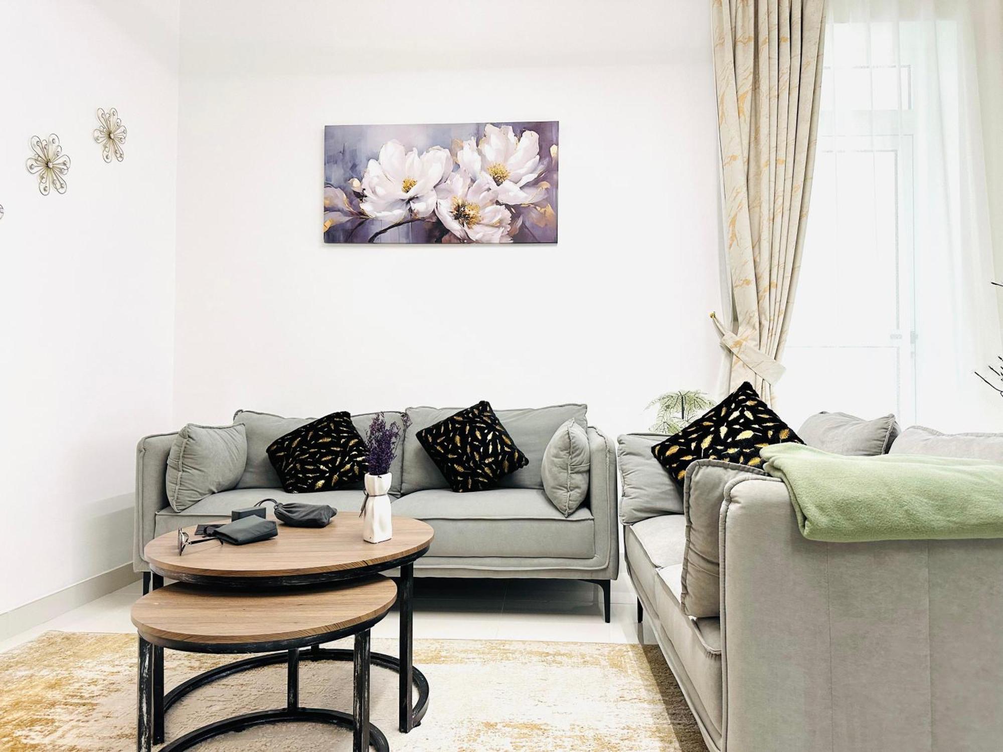 Apartment 2-bhk -modern Interior