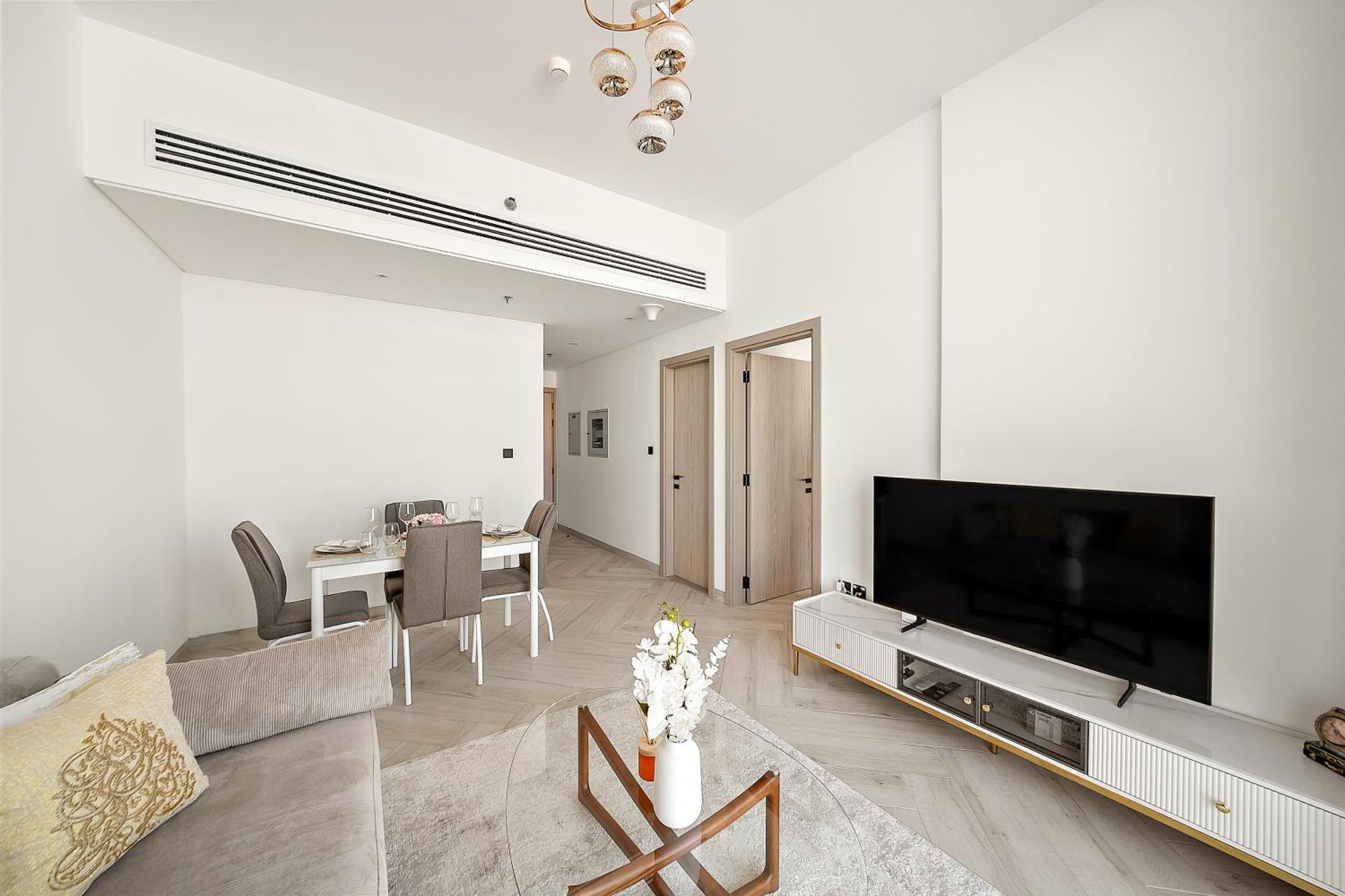 Elegant 1 Bedroom In Empire * Dubai