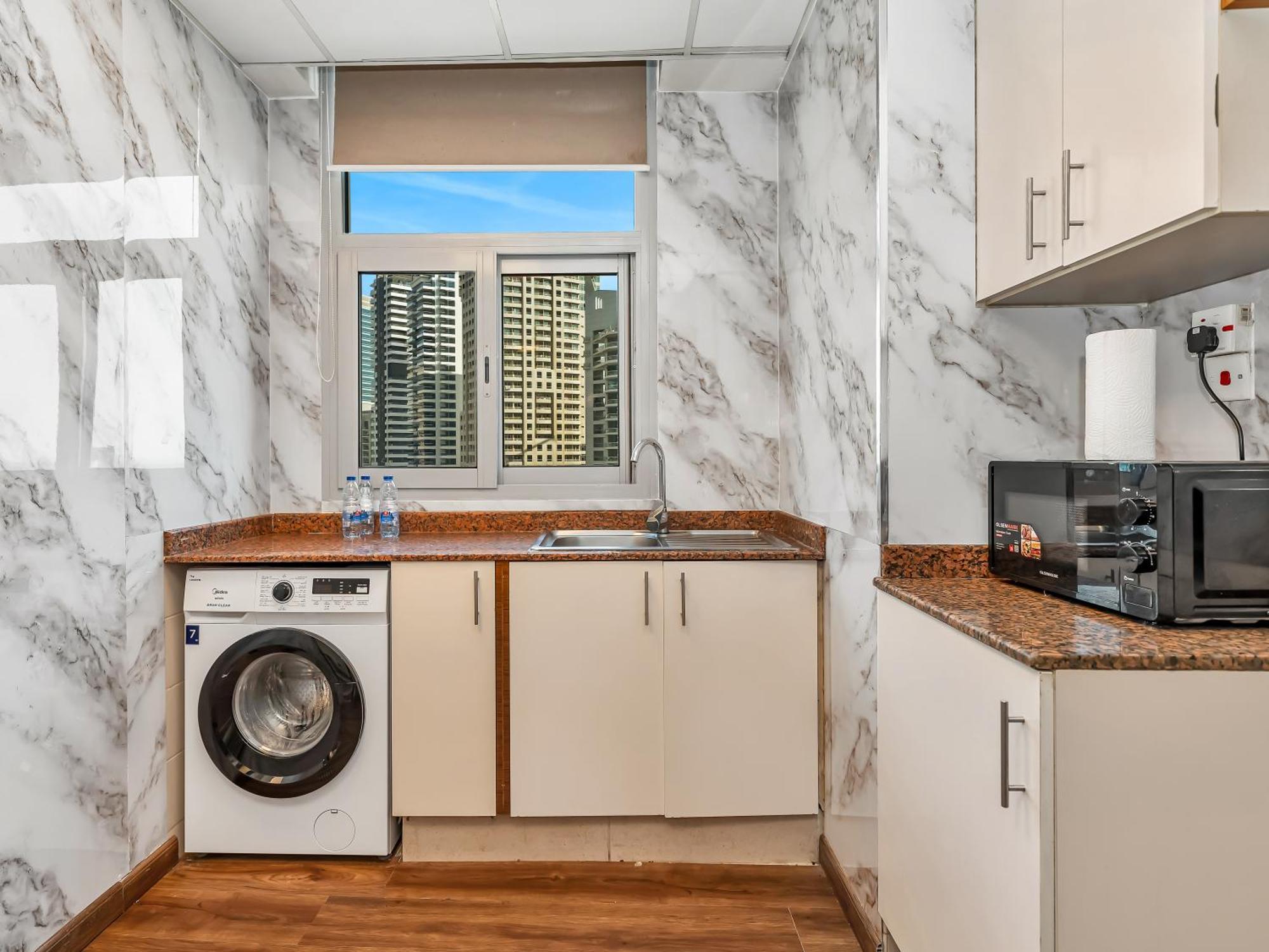 Apartment Spacious High Floor Marina