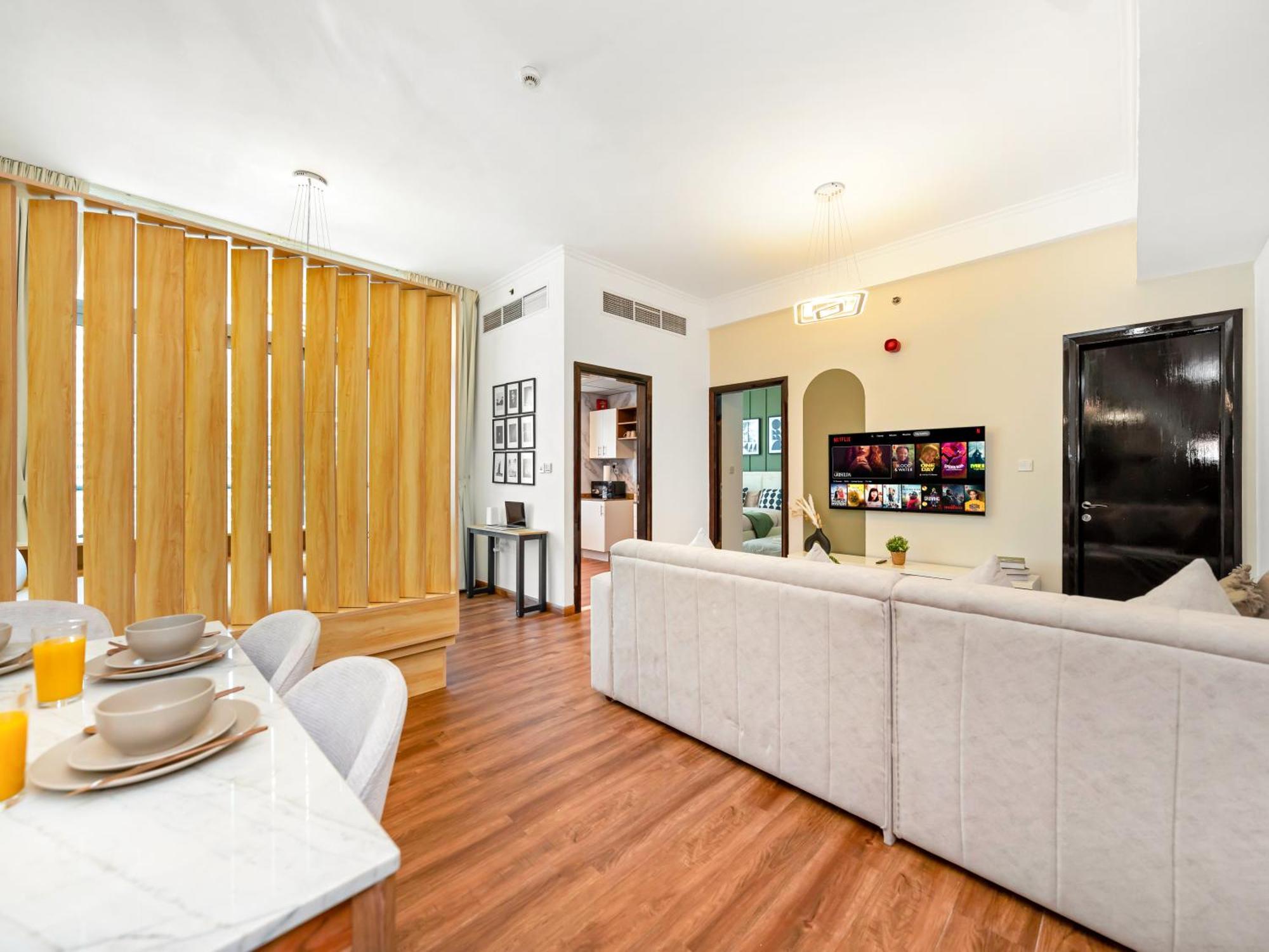 Spacious High Floor Marina