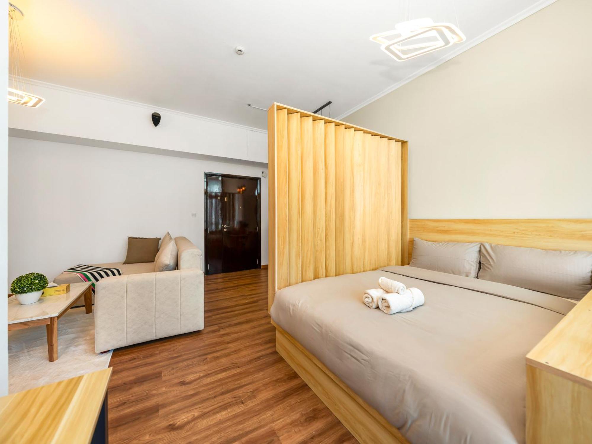 Spacious High Floor Marina Apartment *