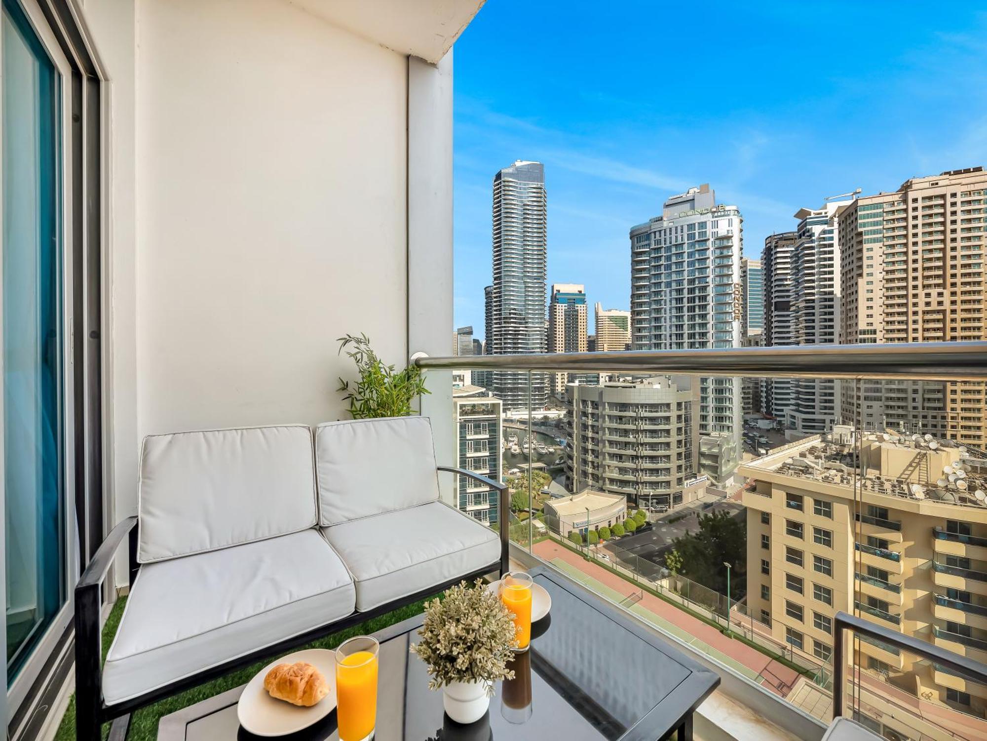 Apartment Spacious High Floor Marina