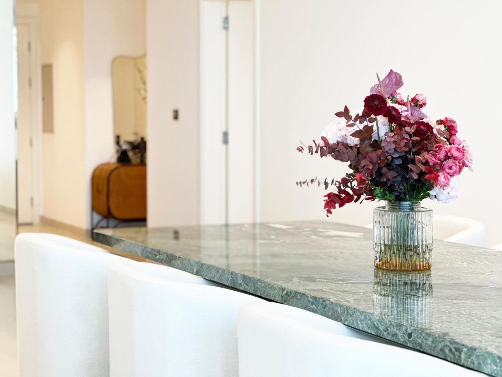 Luxury Two Bedroom On The Palm * Dubai