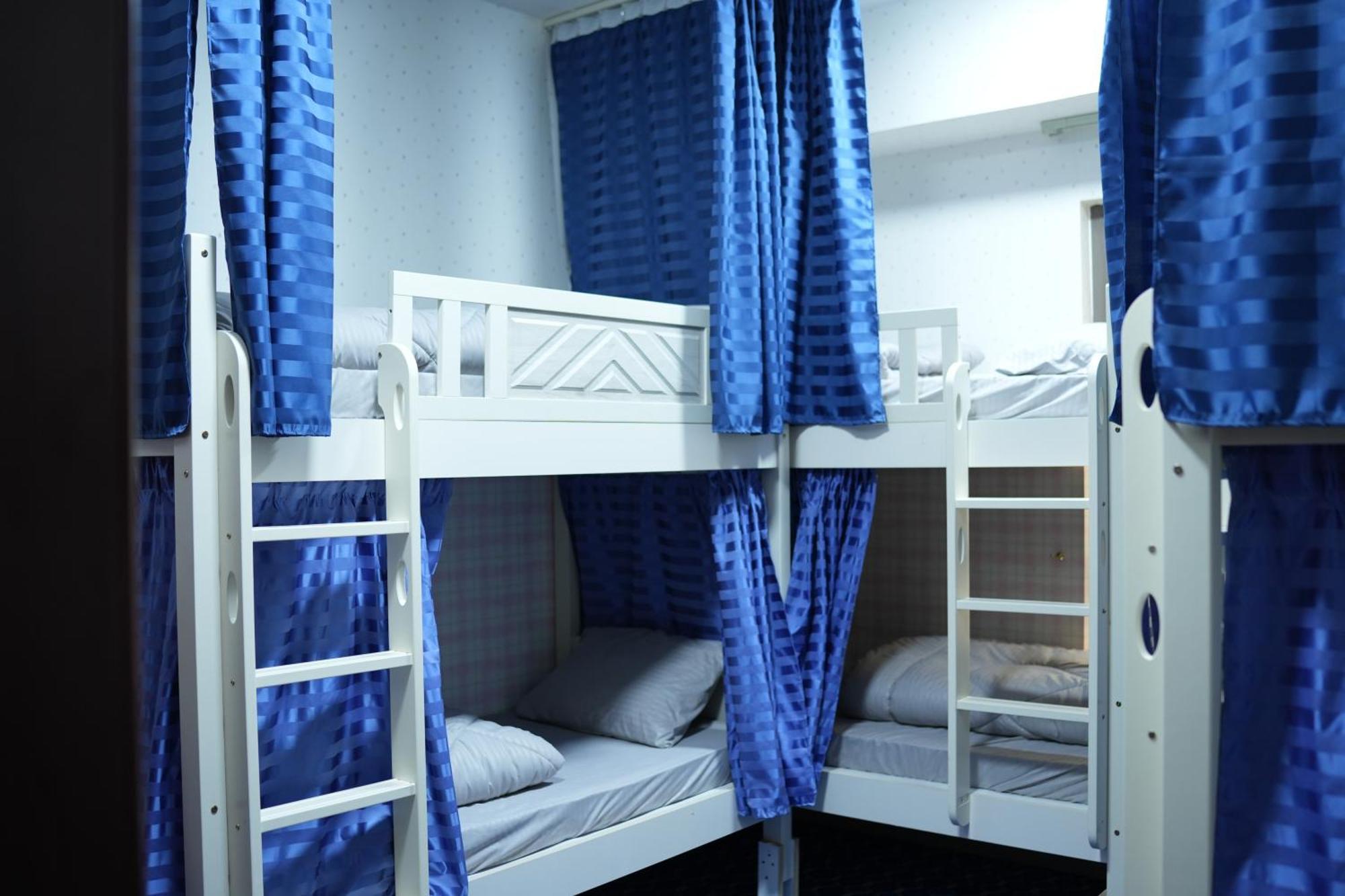 Kapselhotel Yellow Parrot Jbr Dubai