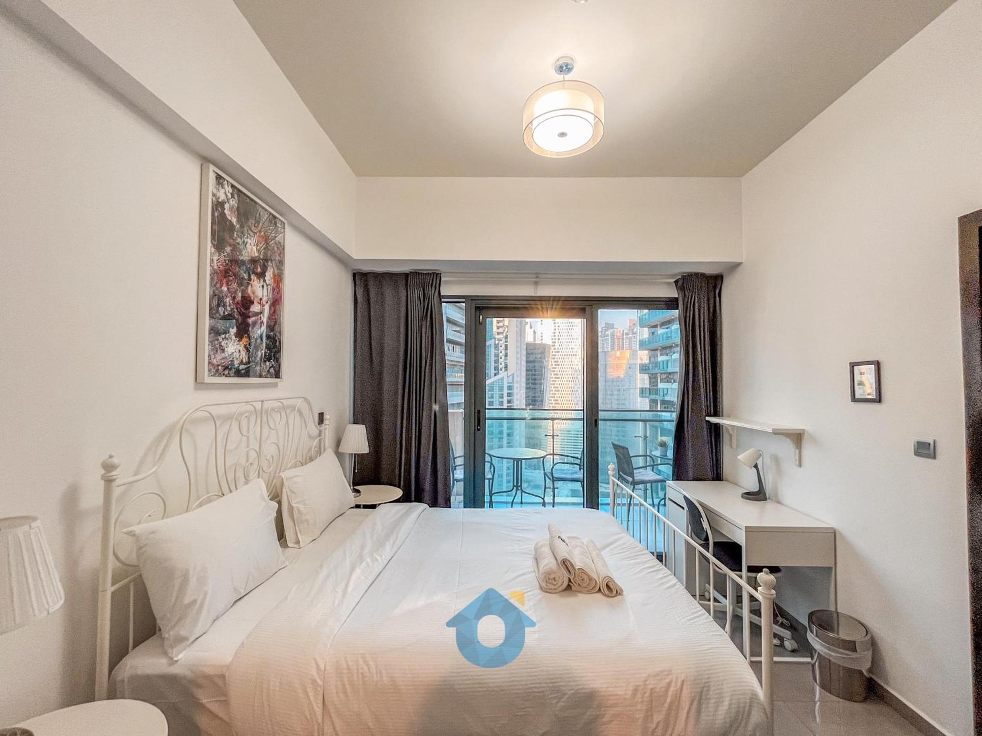 Like - 2618 Elegant 1-bedroom In Merano Tower, Business Bay, Apartment Dubai