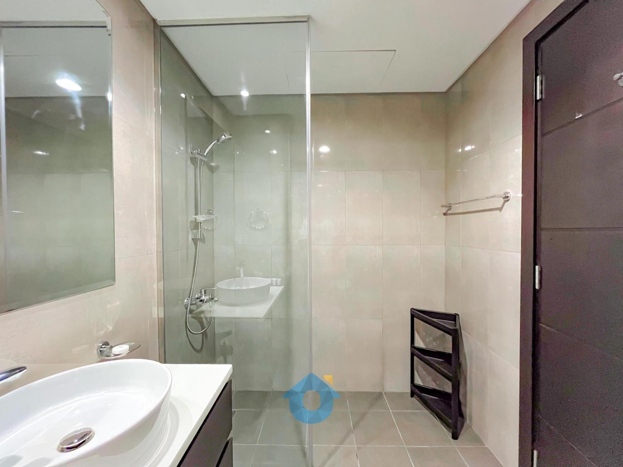Like - 2618 Elegant 1-bedroom In Merano Tower, Business Bay, Dubai