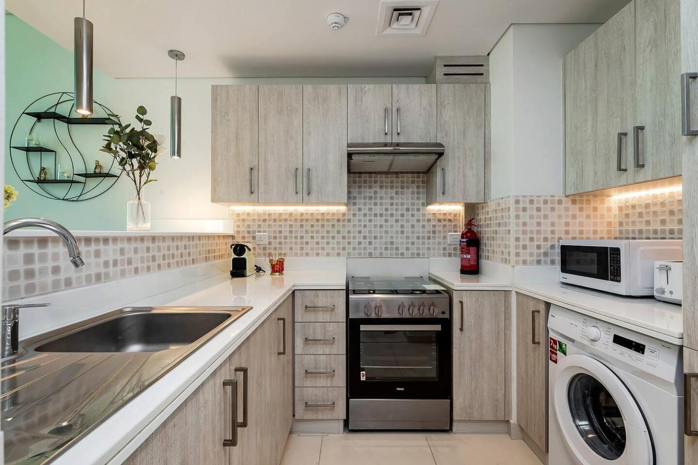 Seven Palms Apartment