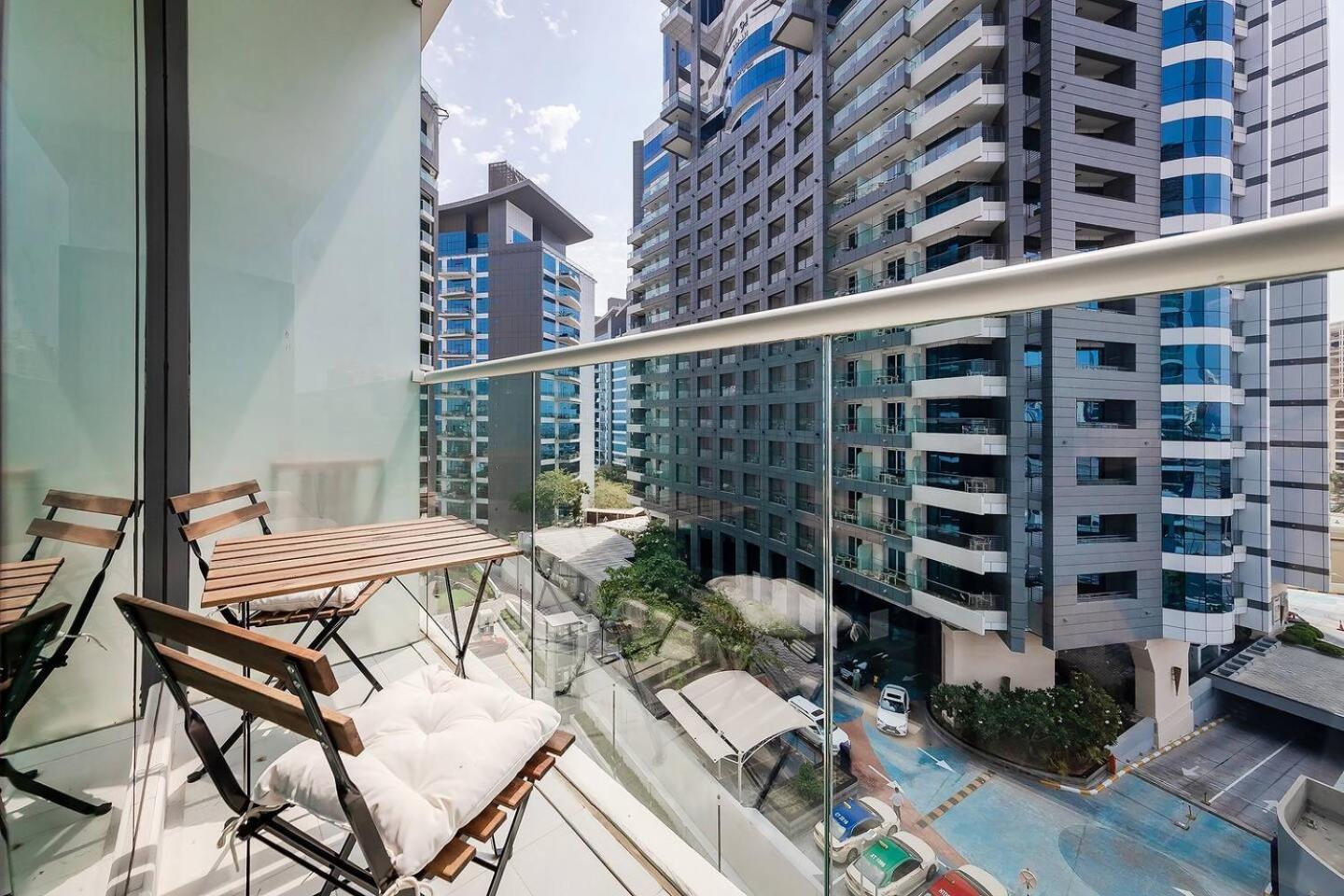 Seven Palms Apartment