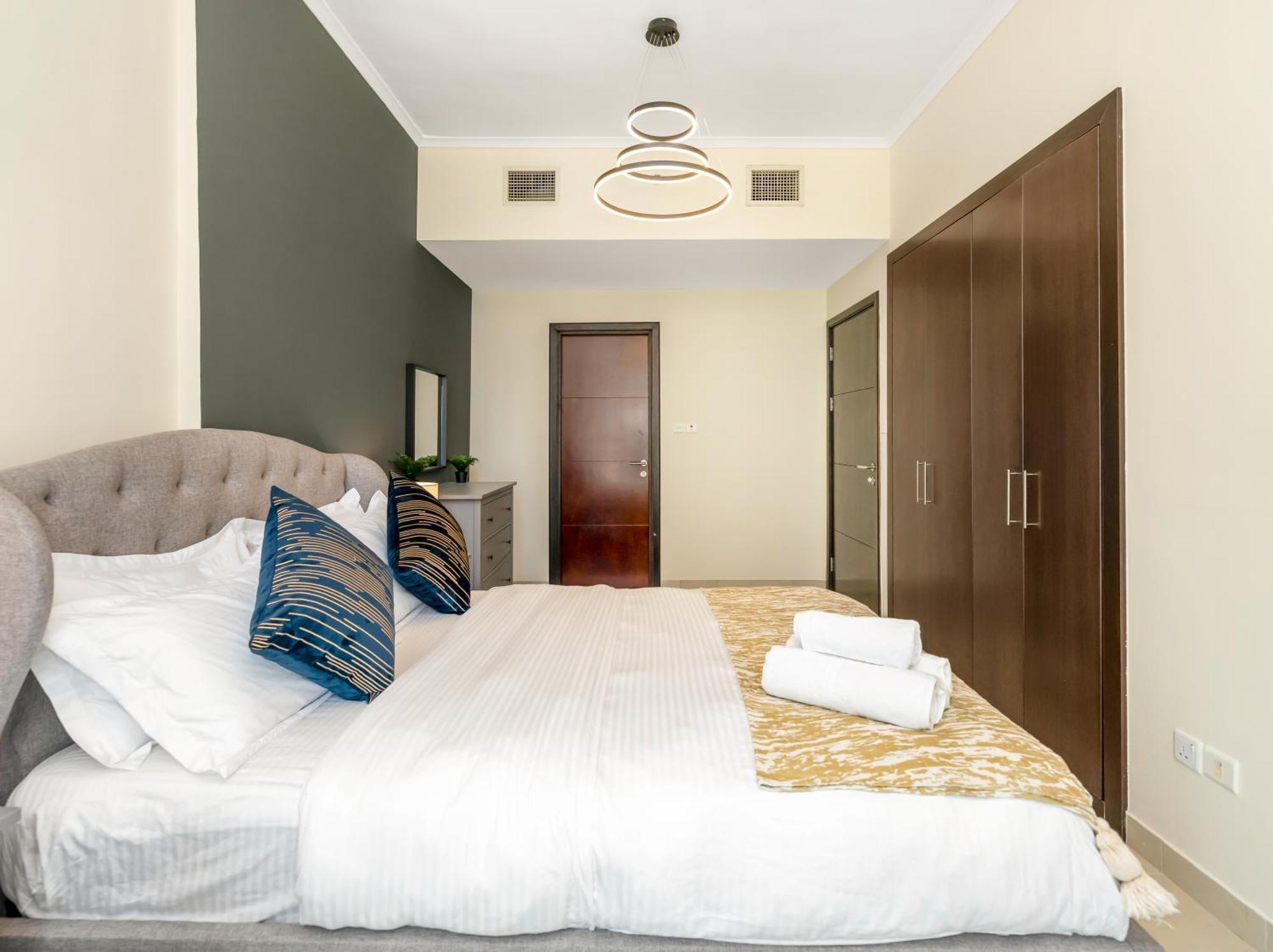 Need To Relax Here 2br Marina Apartment *