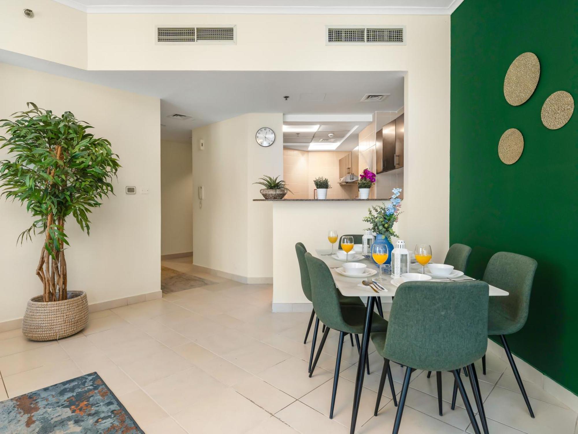 Need To Relax Here 2br Marina Apartment *