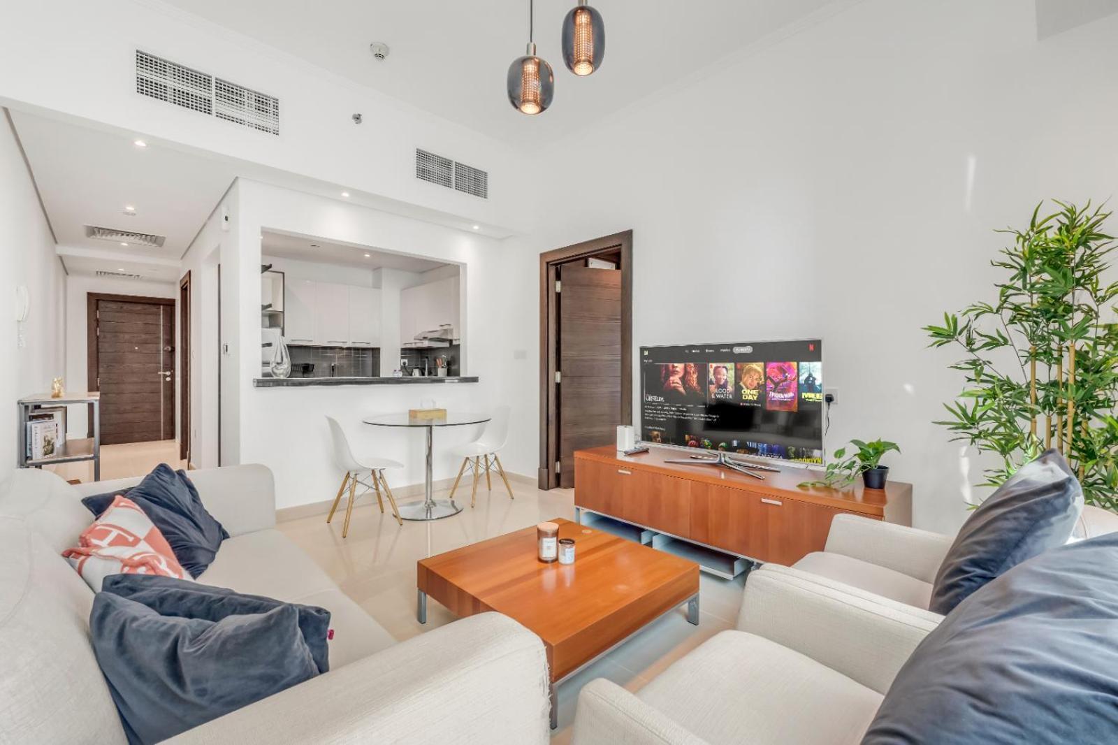 Apartment Marina Elegant 1 Bedroom On The Canal