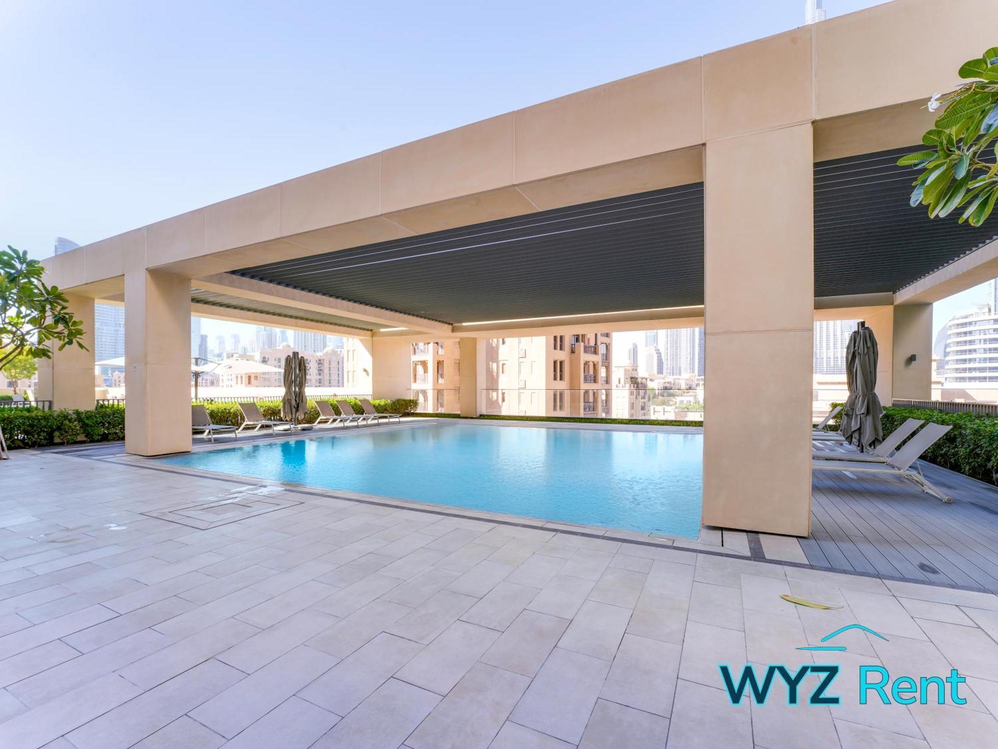 Sleek 1 Bedroom In Burj Royale With Canal View