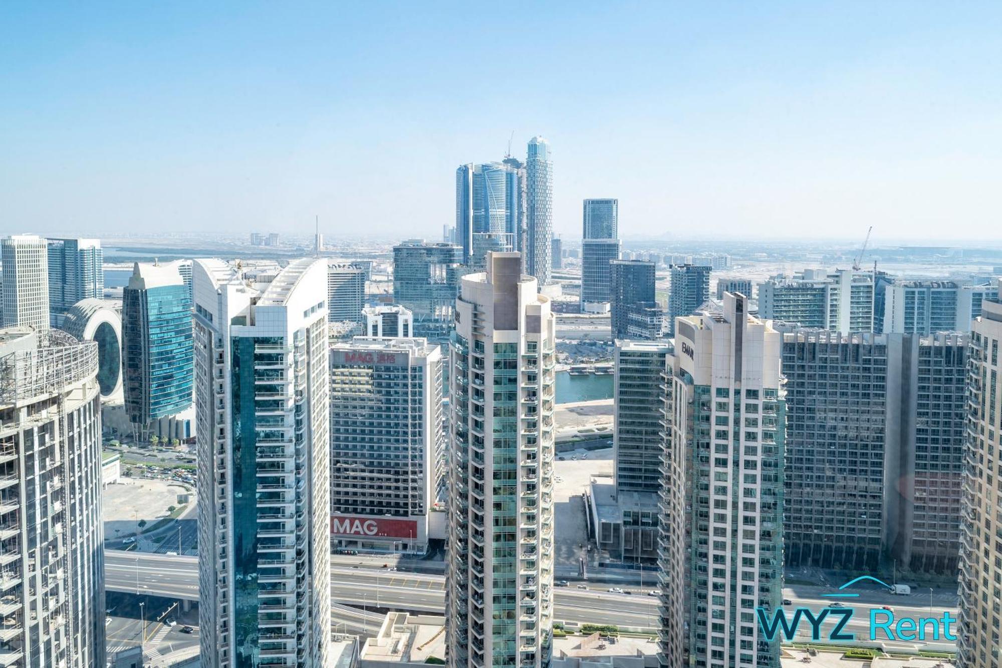 Apartment Sleek 1 Bedroom In Burj Royale With Canal View *