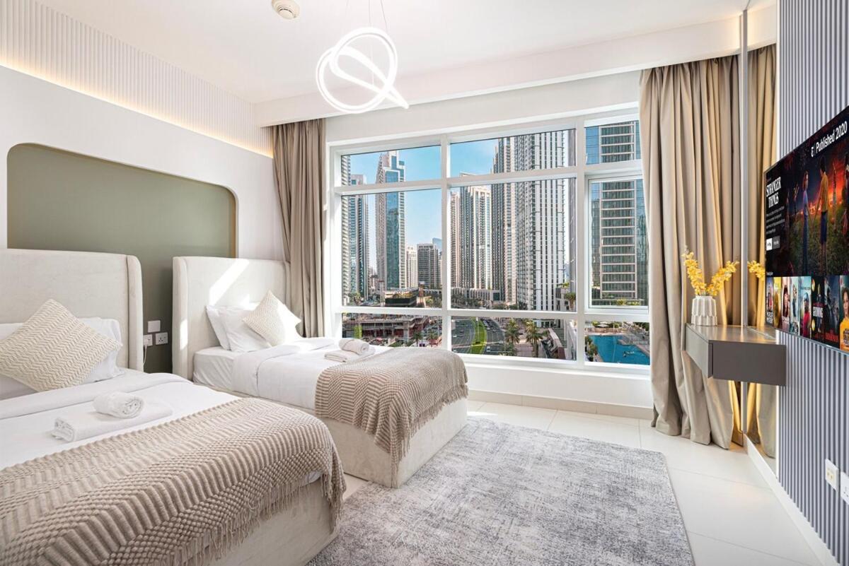 Beautiful 2 Bedroom Next To Opera I Burj View Apartment Dubai