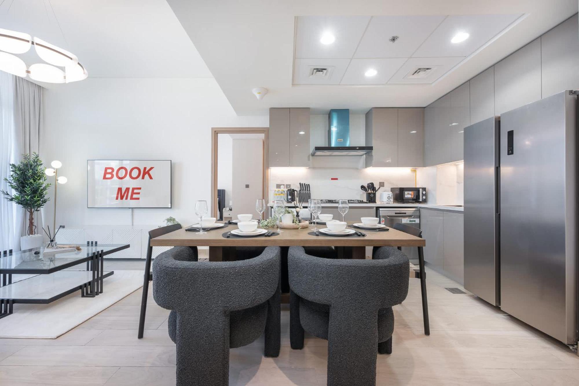 Bright And Elegant 3-bedroom Escape Perfect For Families In Meydan Apartamento Dubai