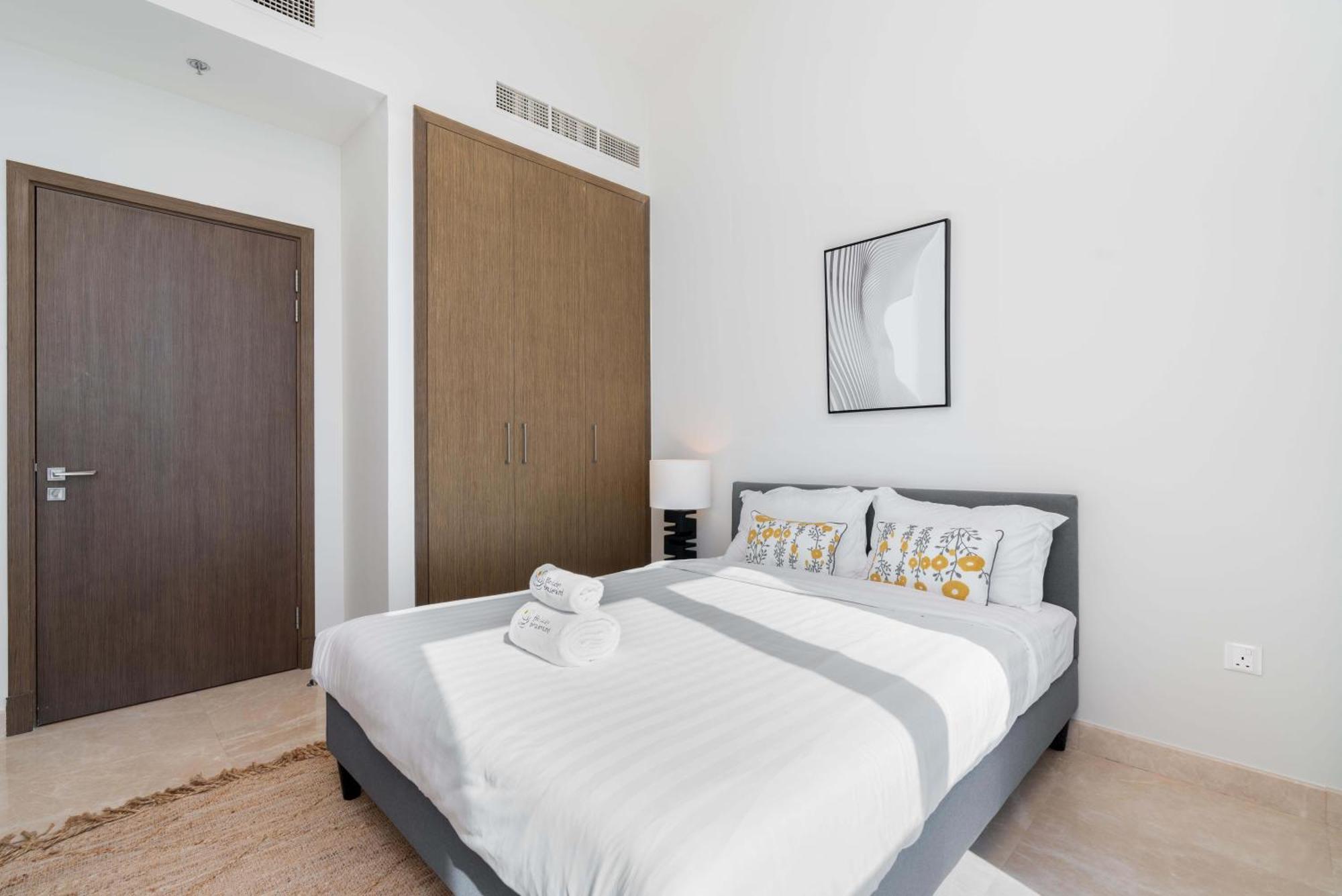 Spacious & Amazing 3 Bedroom Penthouse Burj Khalifa View Apartment Dubai