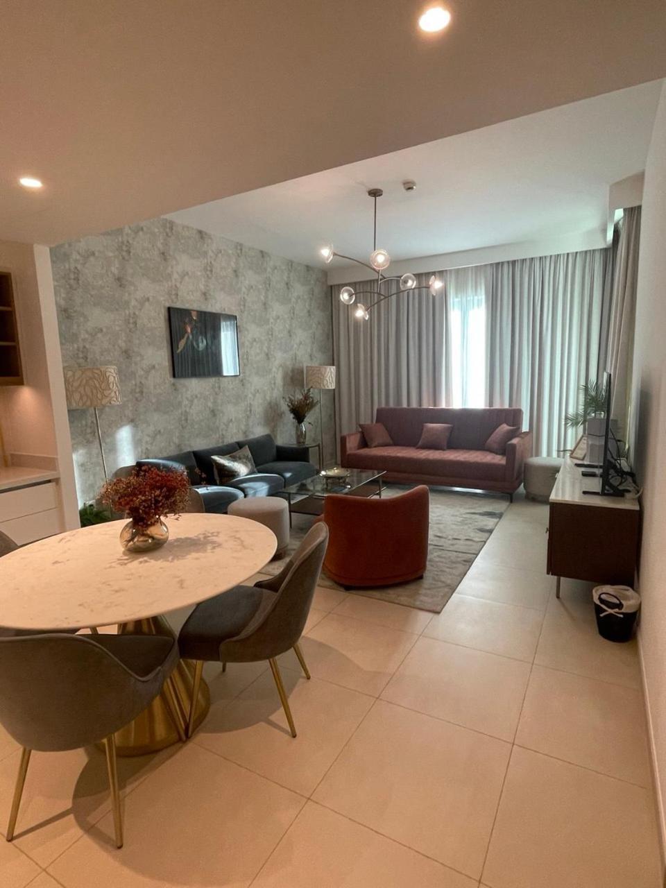 Luxury 2br, Burj And Fountain View, 2 Min Walk To Mall Apartment