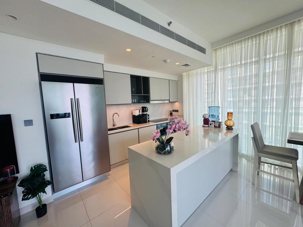 Luxury Beachfront 3br At Sunrise Bay Tower Dubai