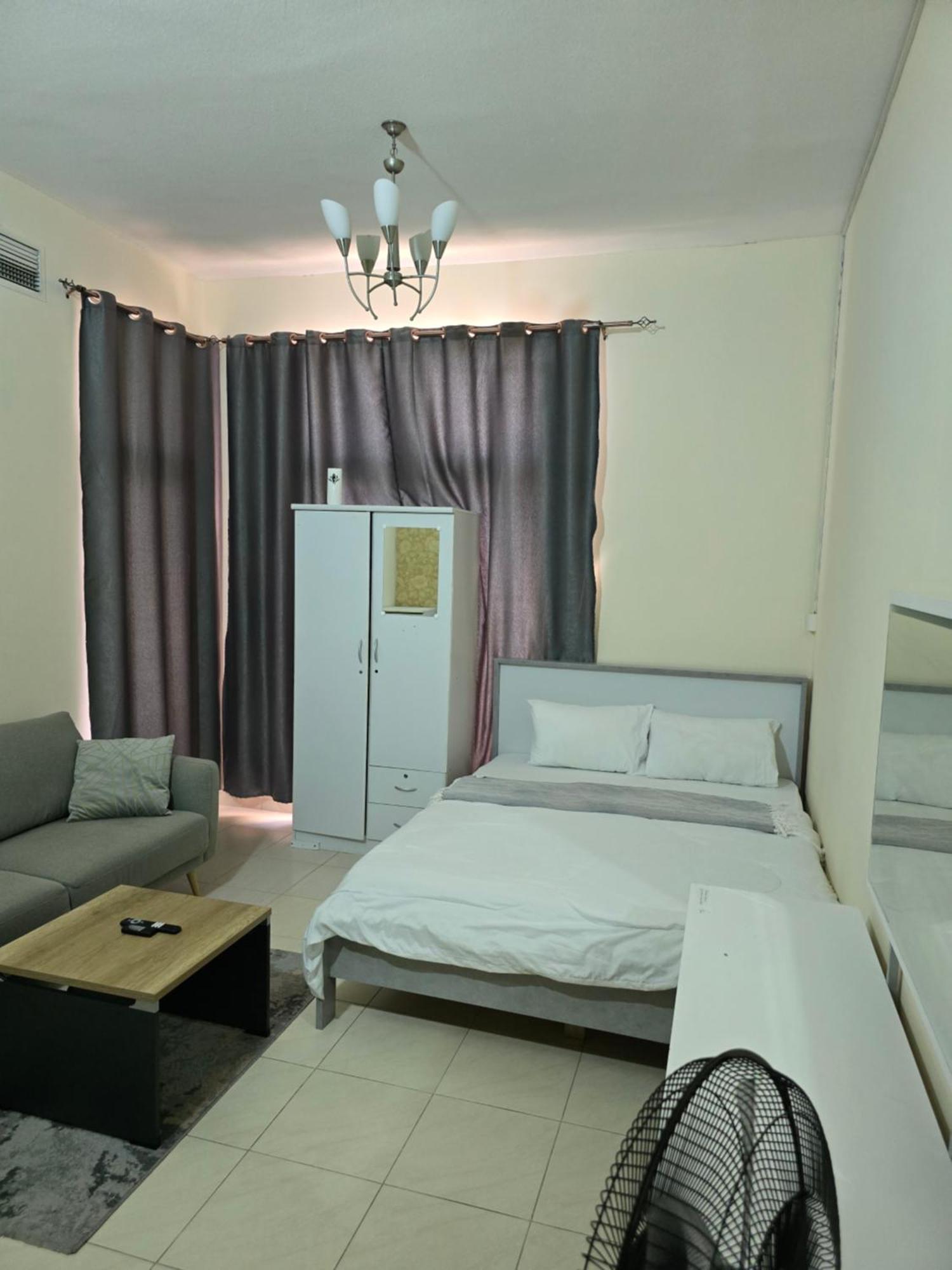 Cuzzy Comfy Room, Private Detached Bathroom With Balcony Apartamento Dubai
