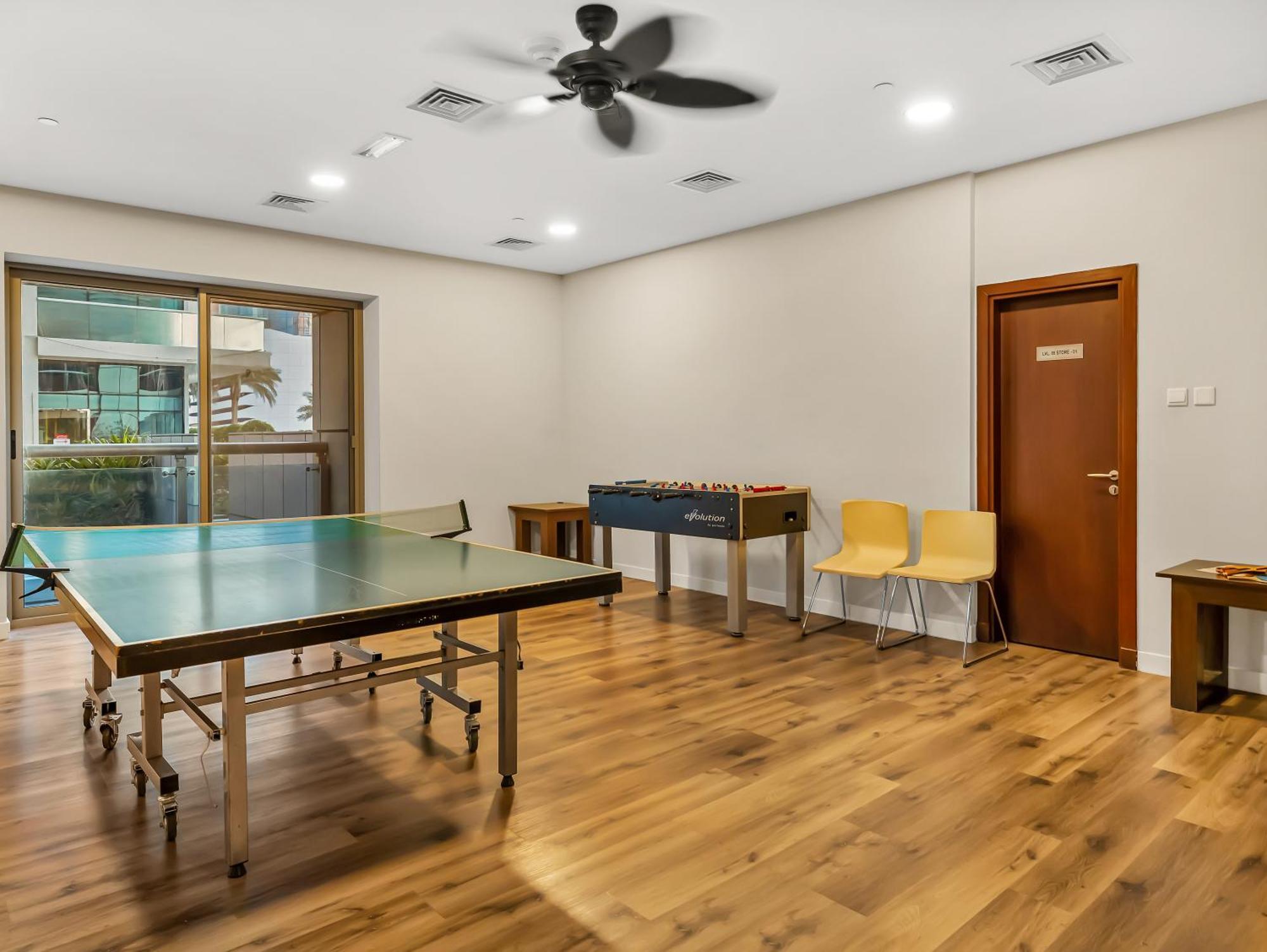 Lux New 2 Bhk - Full Sea View - Marina - 5 Min To - 100 Metres To Tram Apartment