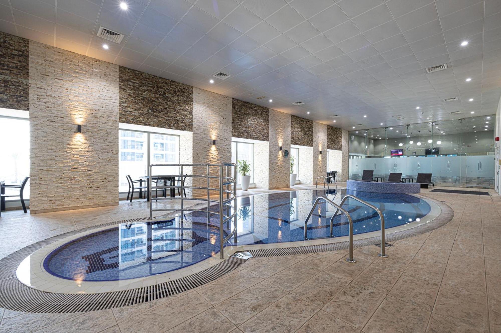 Apartamento Lux New 2 Bhk - Full Sea View - Marina - 5 Min To - 100 Metres To Tram