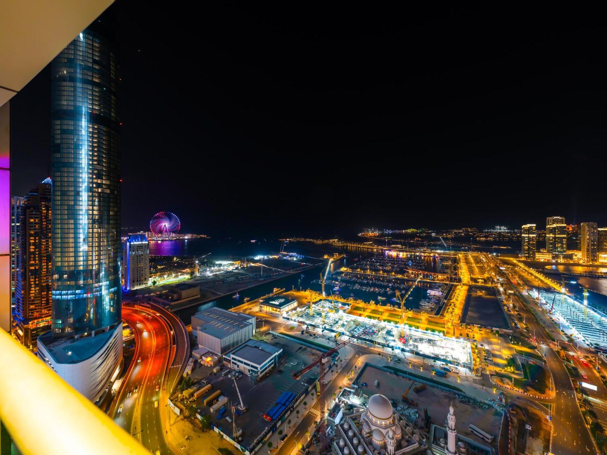 Lux New 2 Bhk - Full Sea View - Marina - 5 Min To - 100 Metres To Tram Apartamento