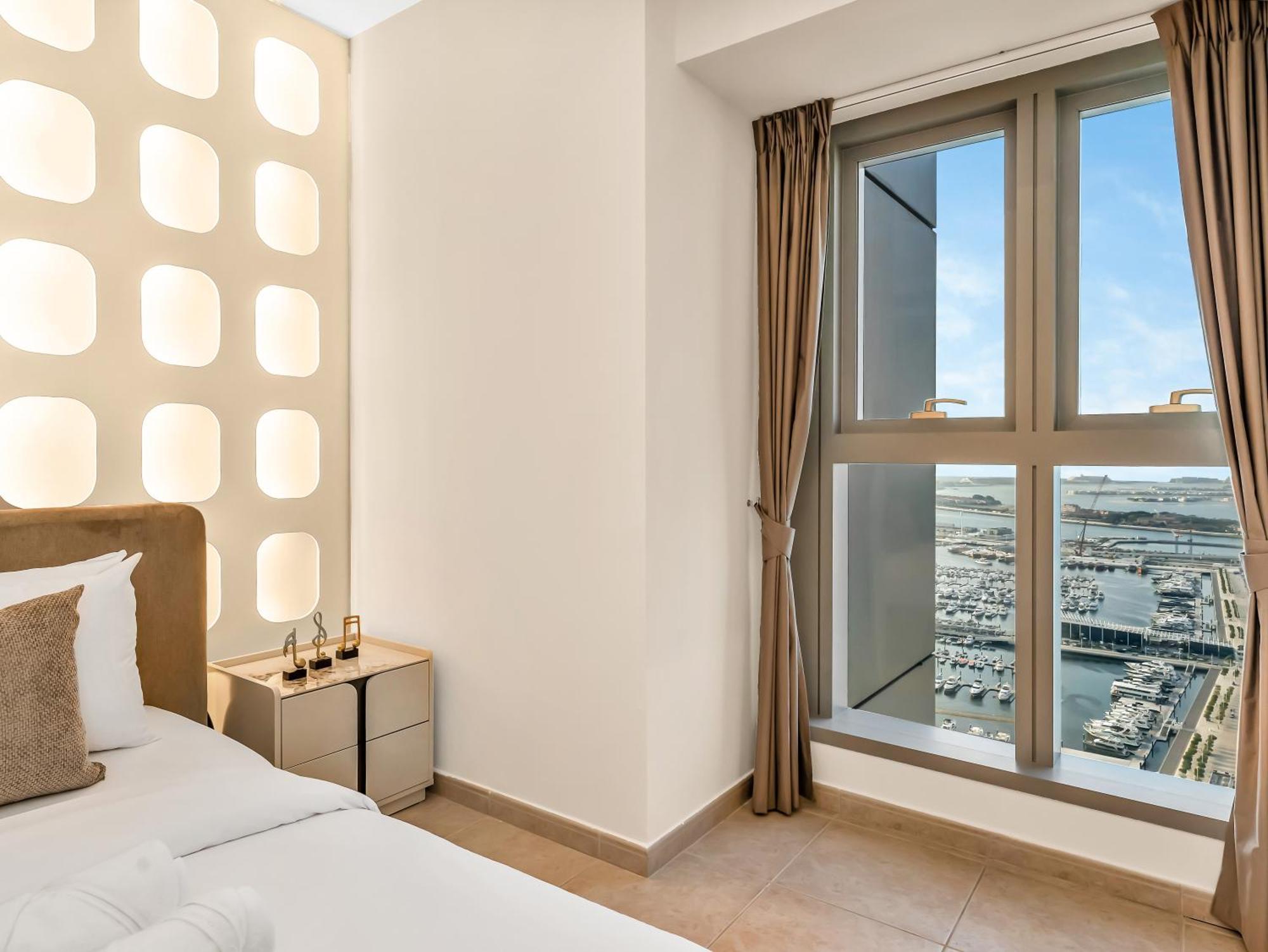 Lux New 2 Bhk - Full Sea View - Marina - 5 Min To - 100 Metres To Tram Apartamento