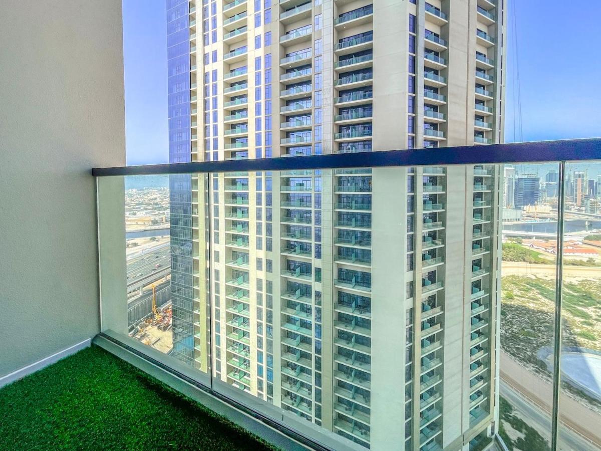 2 Bedroom In Aykon Tower Sheikh Zayed Road Apartment