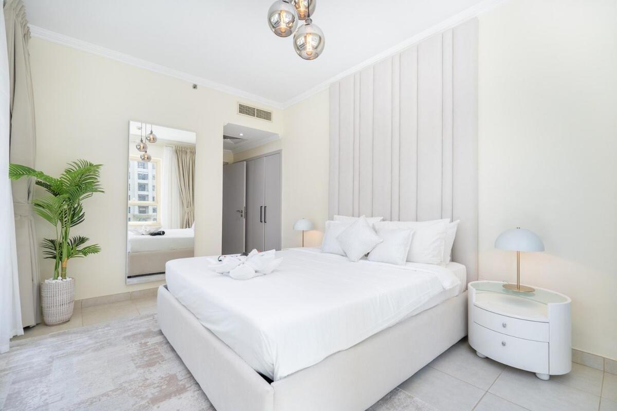 Apartment Havn - 2 Bedroom In Marina Quays, Marina *
