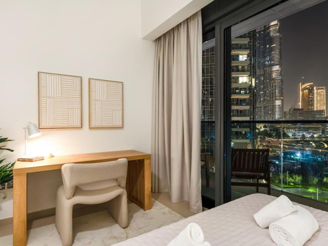 Urbanstays - Act Tower Apartment Dubai