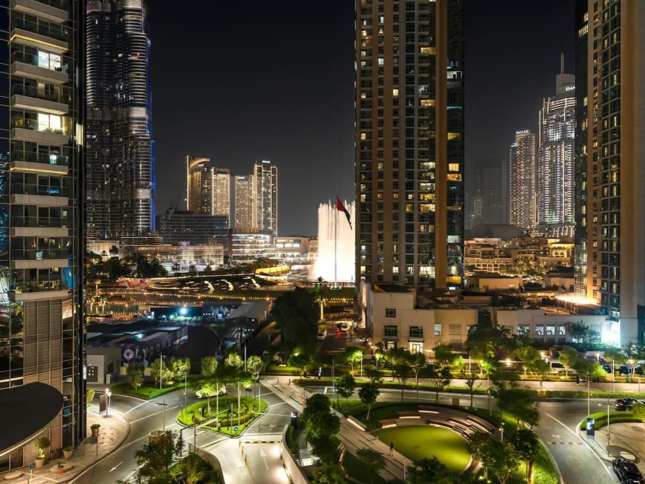 Urbanstays - Act Tower Apartment *