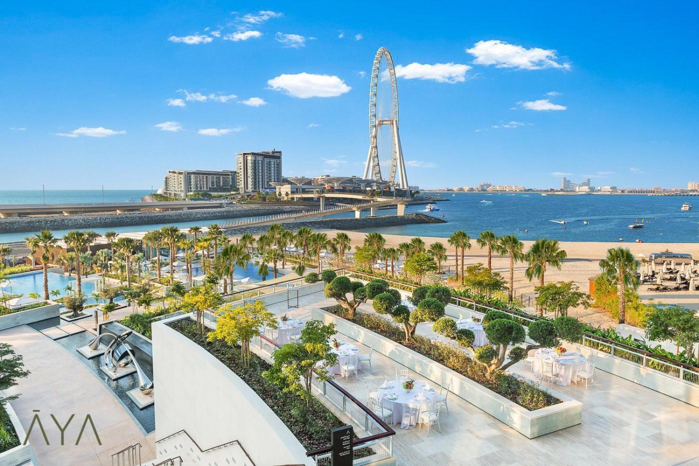Jumeirah Gate Tower 1 - Stylish With Pool & Views Apartment Dubai