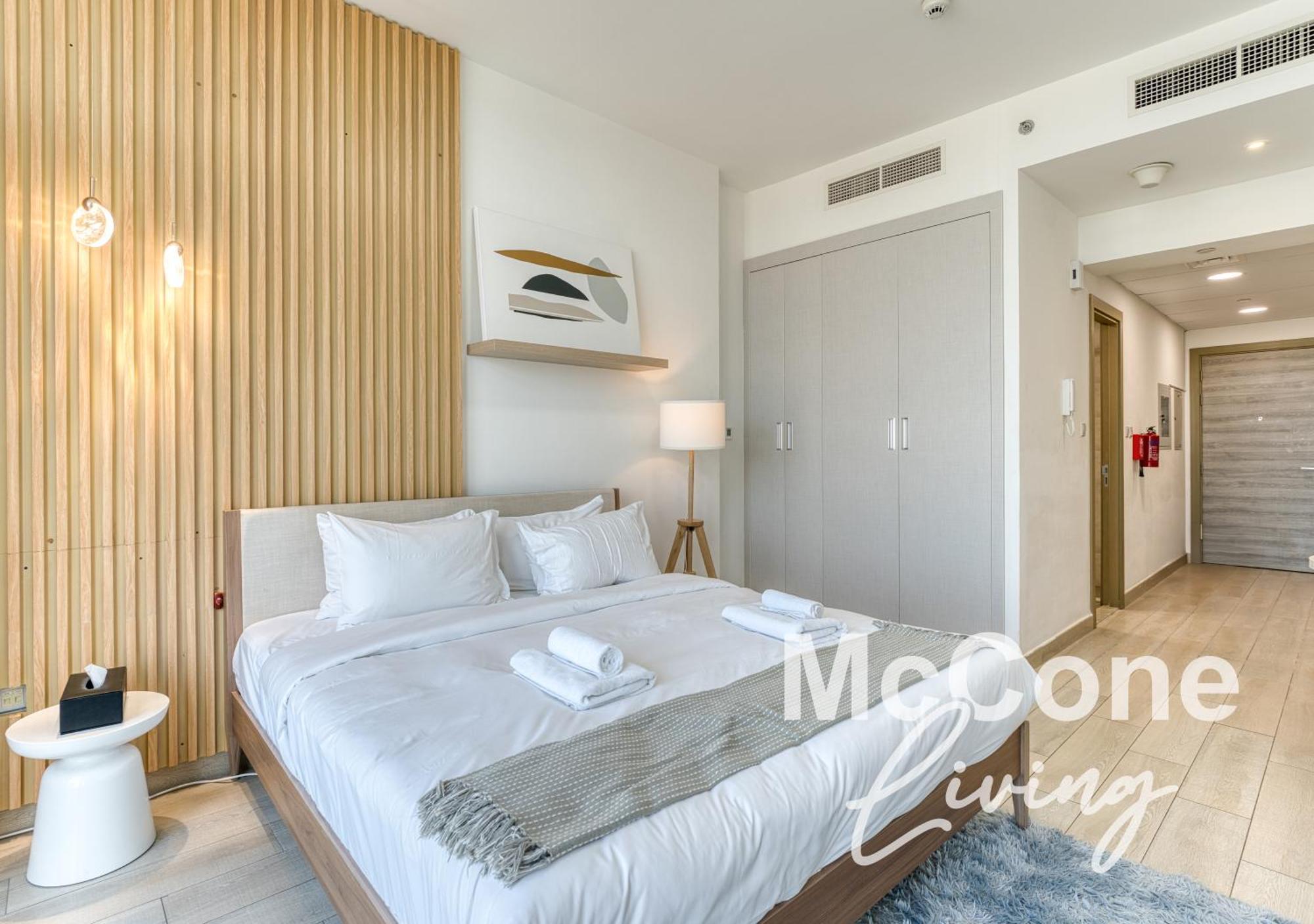 Stylish With Pool, Gym & Tasteful Decor Apartment Dubai