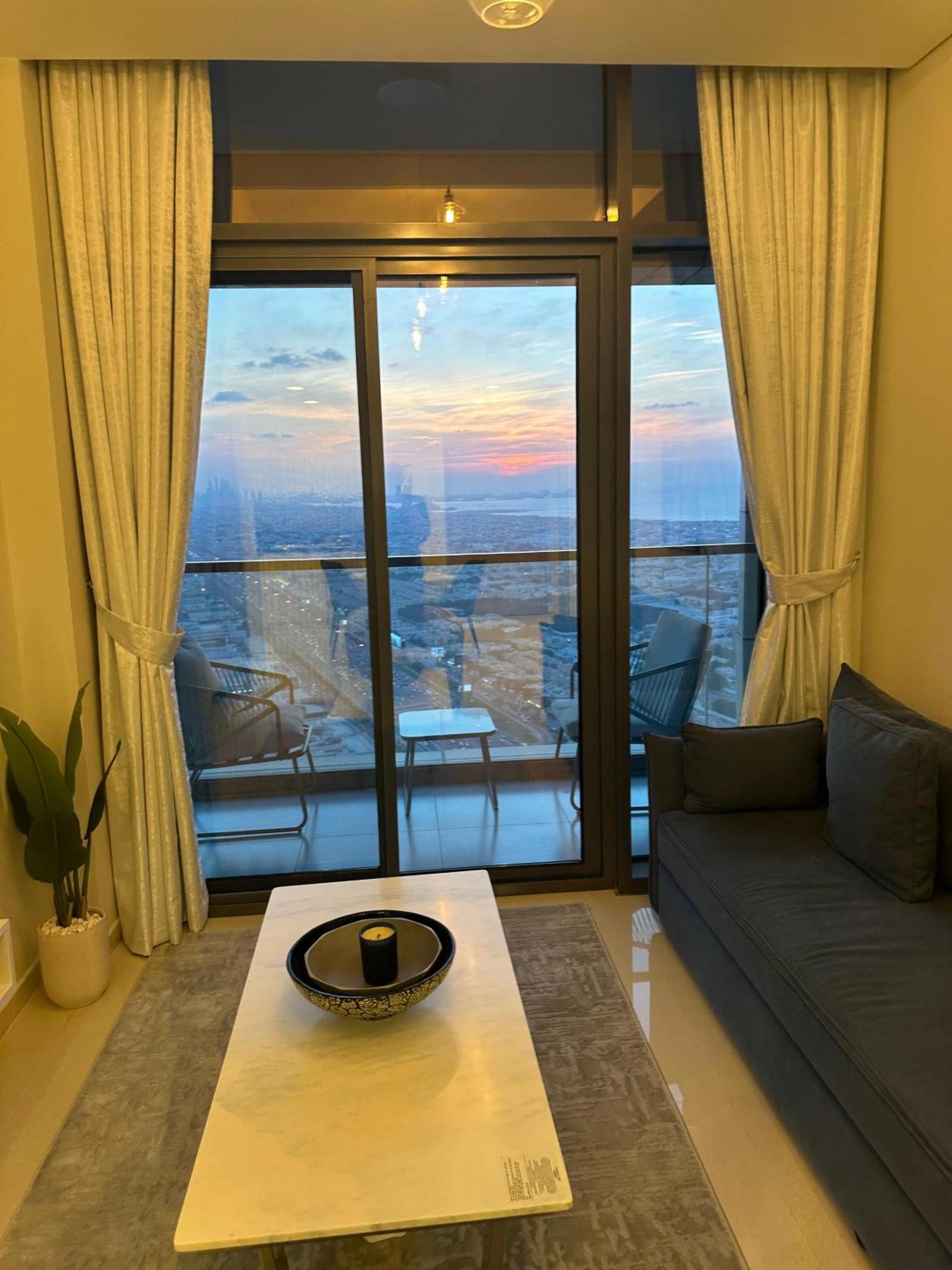 Luxurious 54th Floor With Splendid Sky And Seaview - Downtown Apartment Dubai