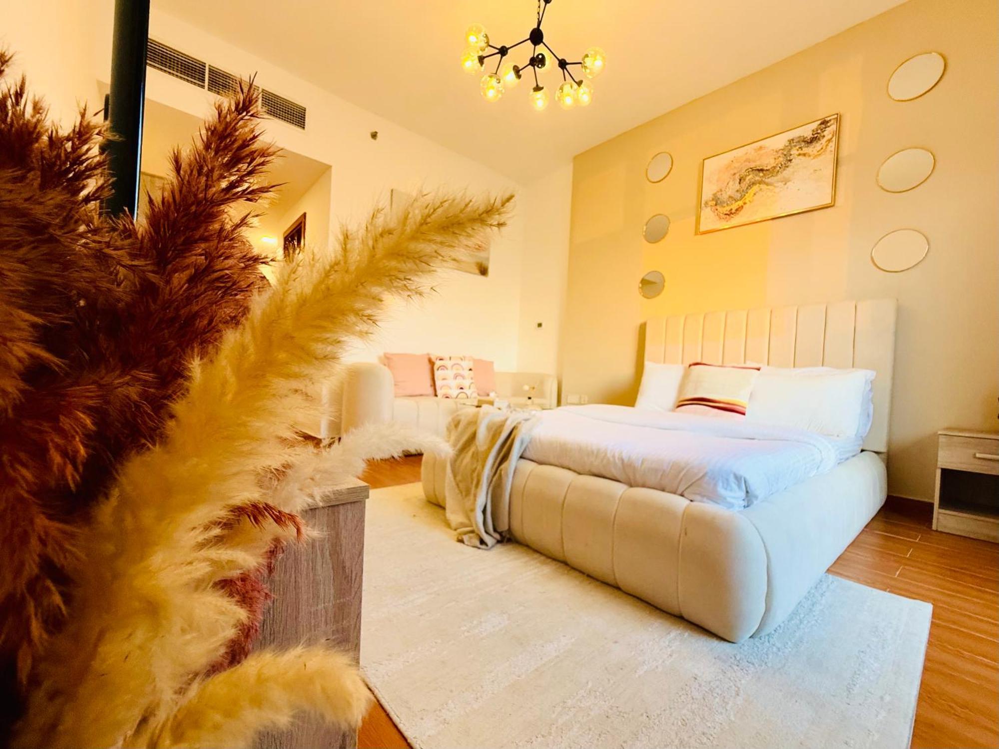Aesthetically Designed Lavish Apt, Near Marina Dubai