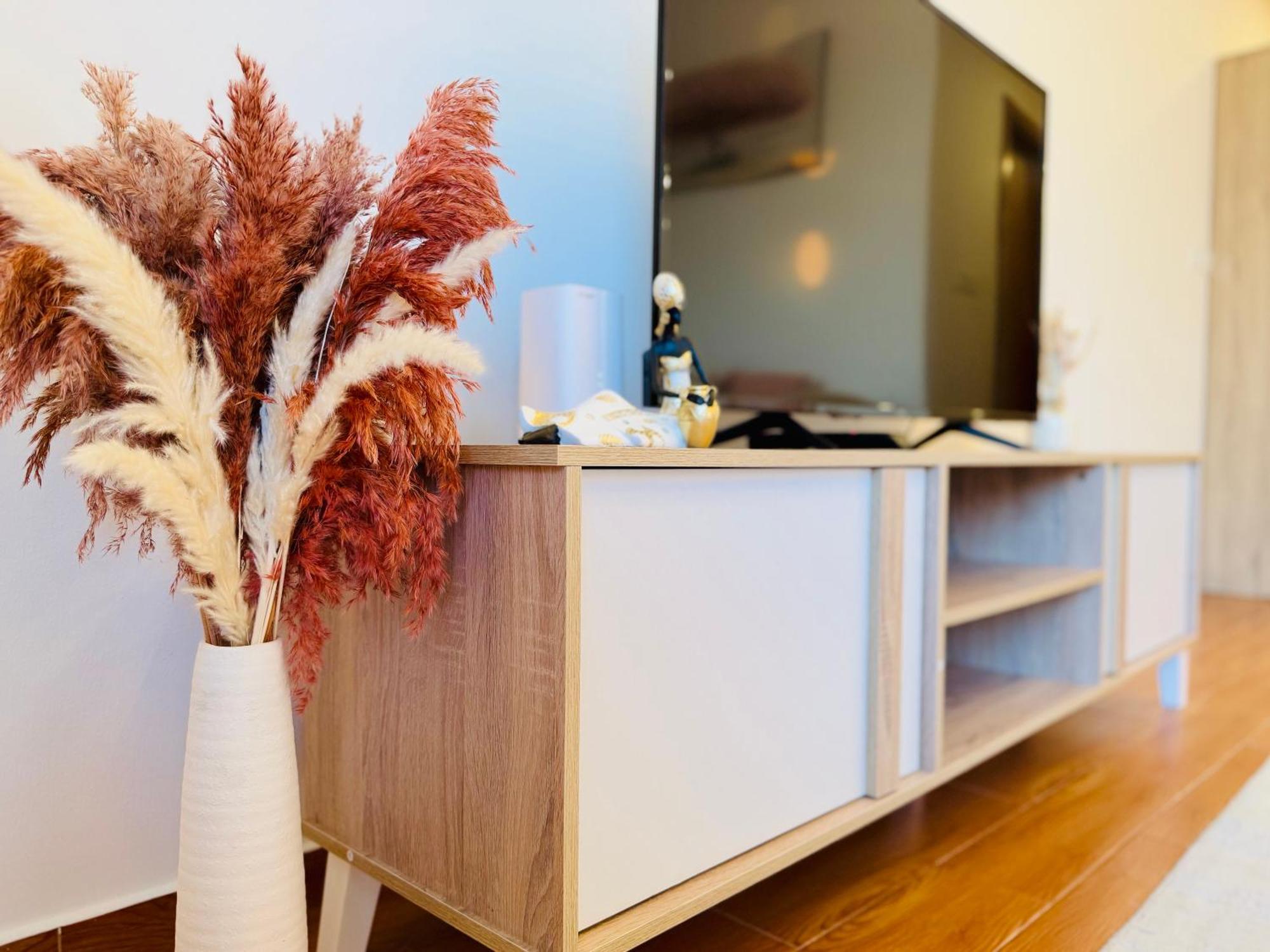 Aesthetically Designed Lavish Apt, Near Marina Apartment