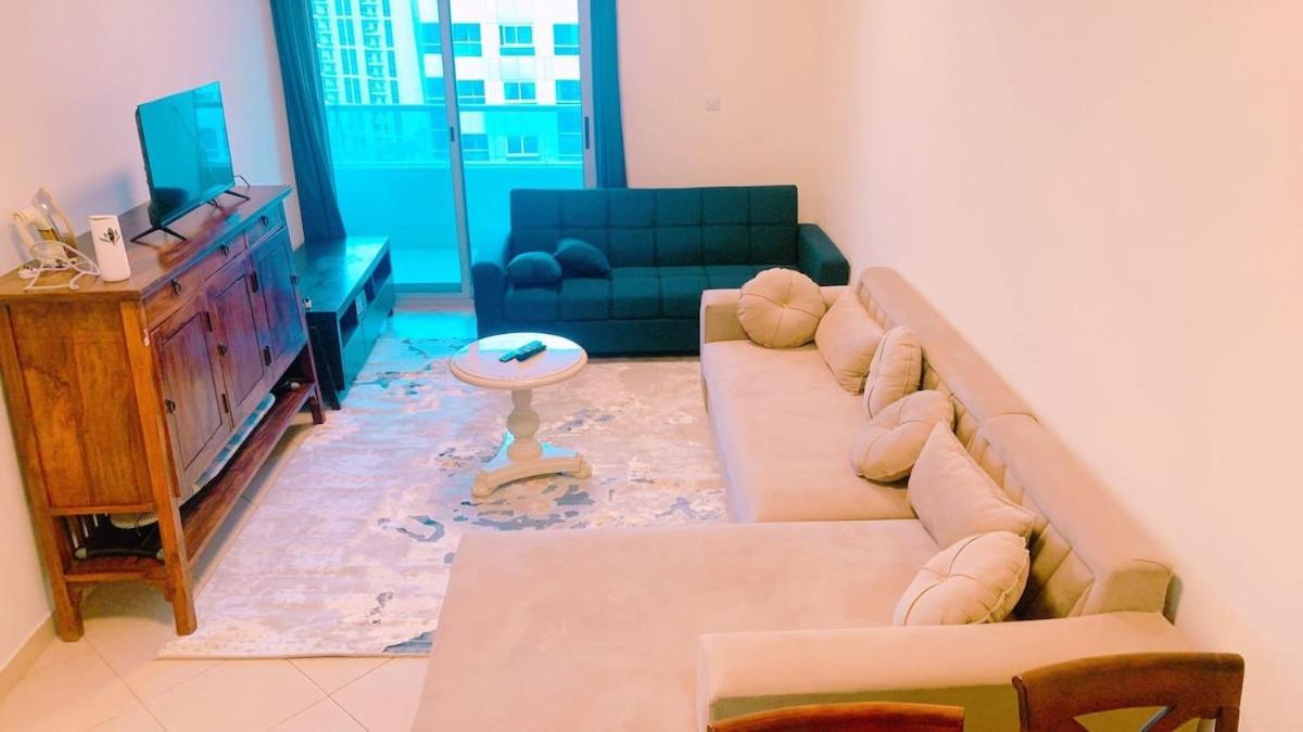 Luxury 1 Bhk With Panoramic Marina View